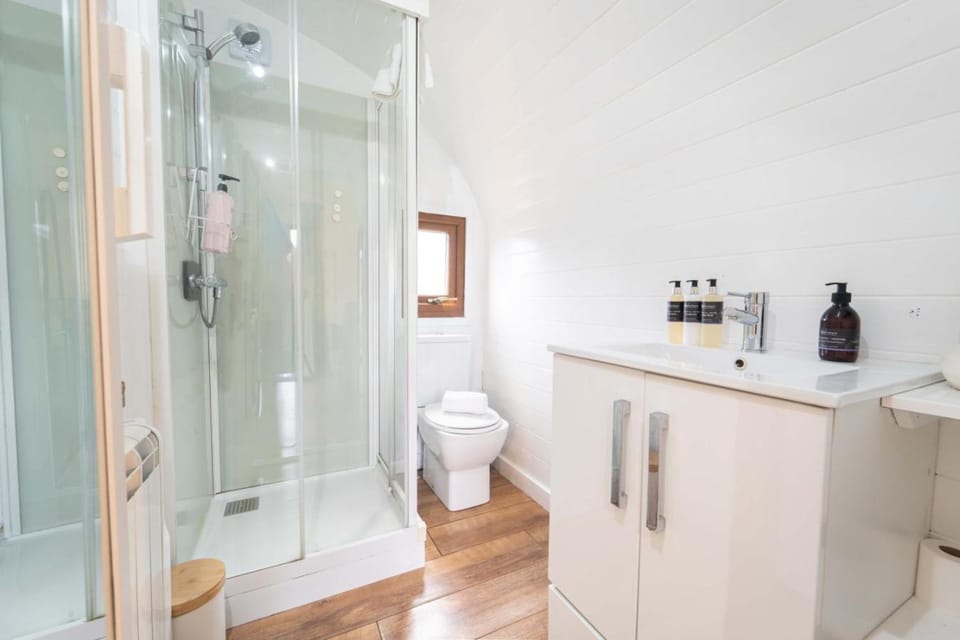 The Oaks Studio Pod Apartment in Fort William