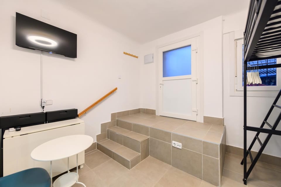 SMA1401 - Acogedor estudio en Ciudad Lineal - Alquiler temporal Apartment in Madrid
