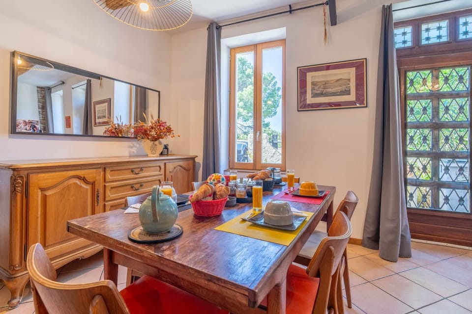 Les Acacias Bed and Breakfast in Béziers