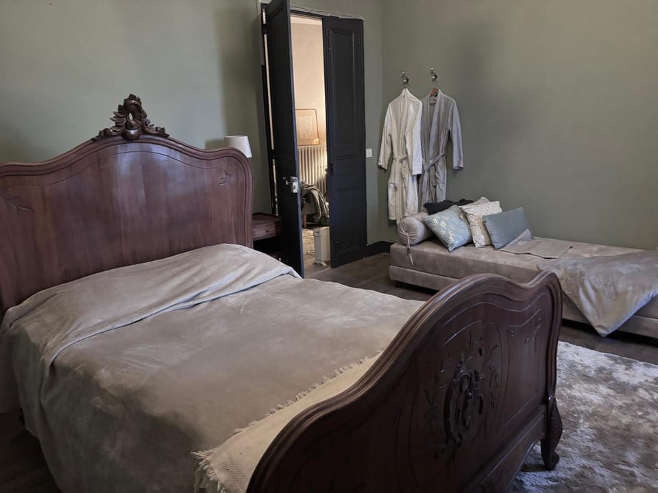 La Maison Jolie bnb Bed and Breakfast in Occitanie