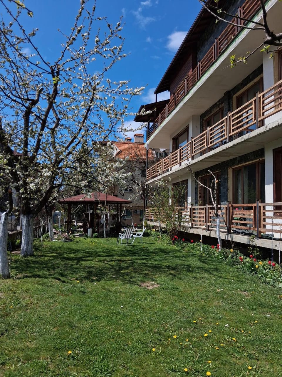 Day, Garden, View (from property/room), Balcony/Terrace, Garden view