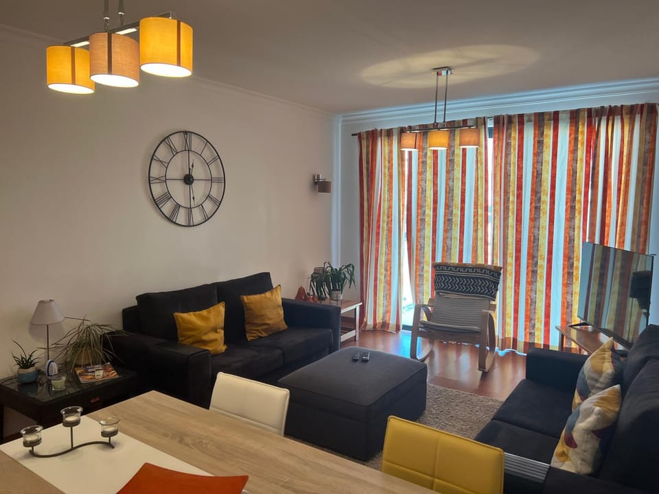 Communal lounge/ TV room, TV and multimedia, Living room, Seating area