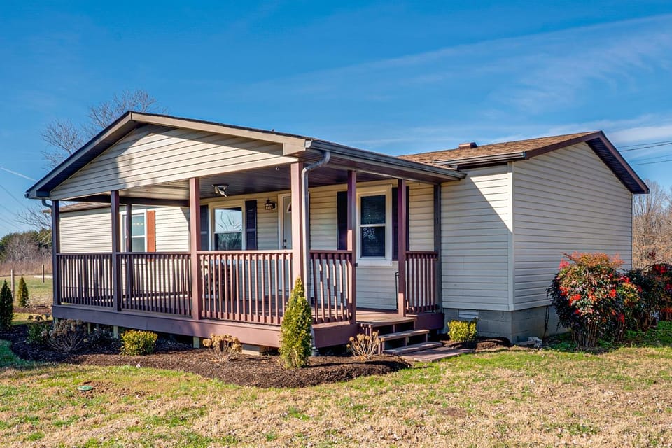 Secluded Family Home in Springfield, Pets Welcome! House in Tennessee