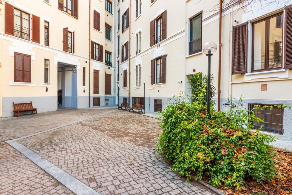 CityLife, Metro a 3 min, 4 posti, Comfort Wi-Fi Apartment in Milan