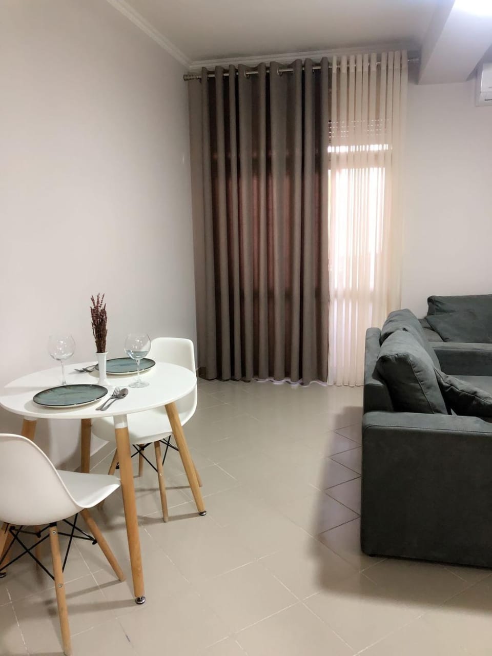 Property building, Living room, Seating area, Dining area
