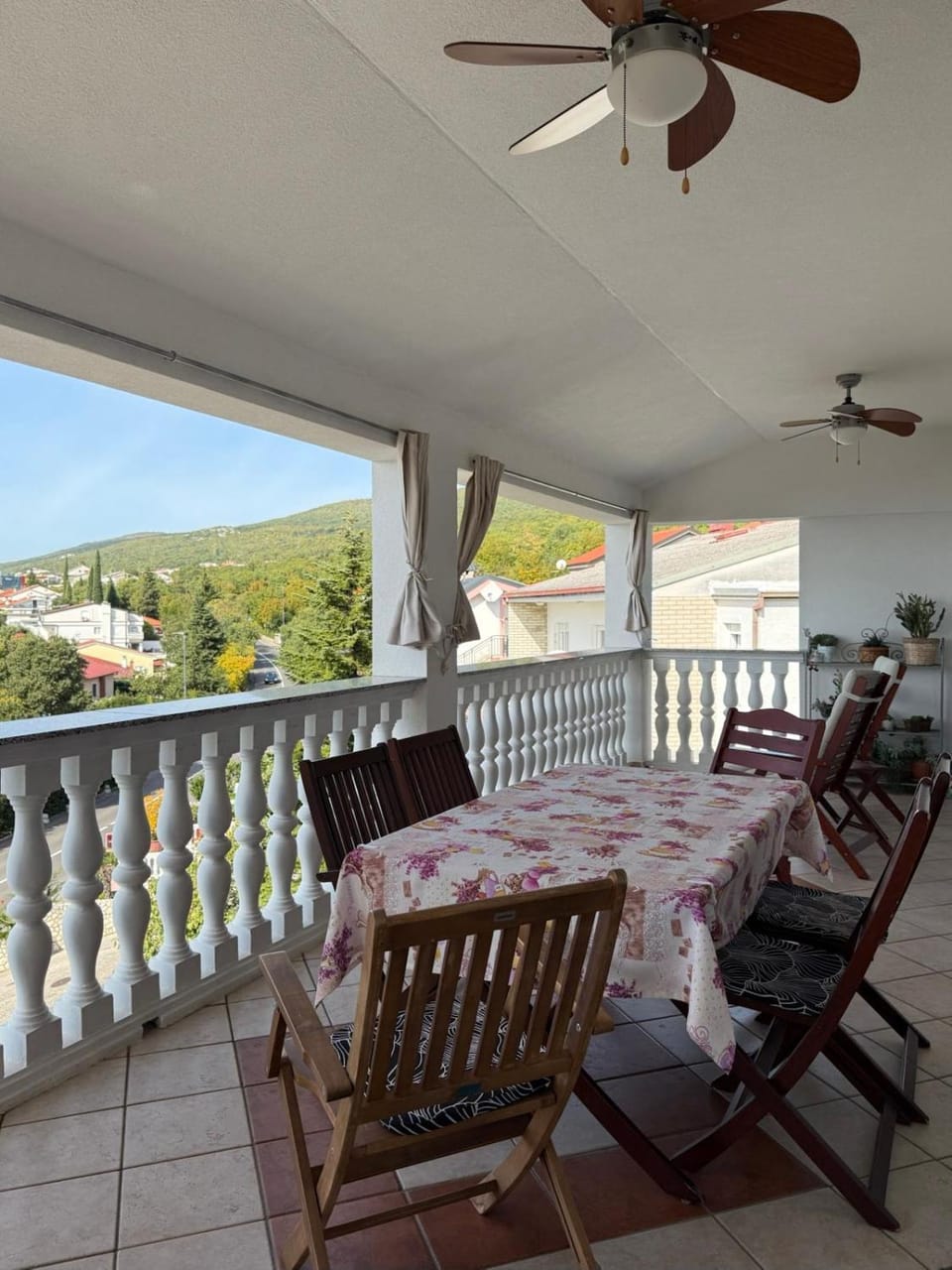 View (from property/room), Balcony/Terrace, Seating area