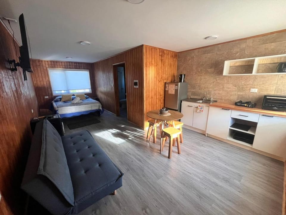 Communal lounge/ TV room, Kitchen or kitchenette