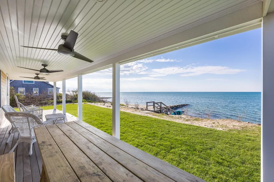 Sea Winds House in Brewster