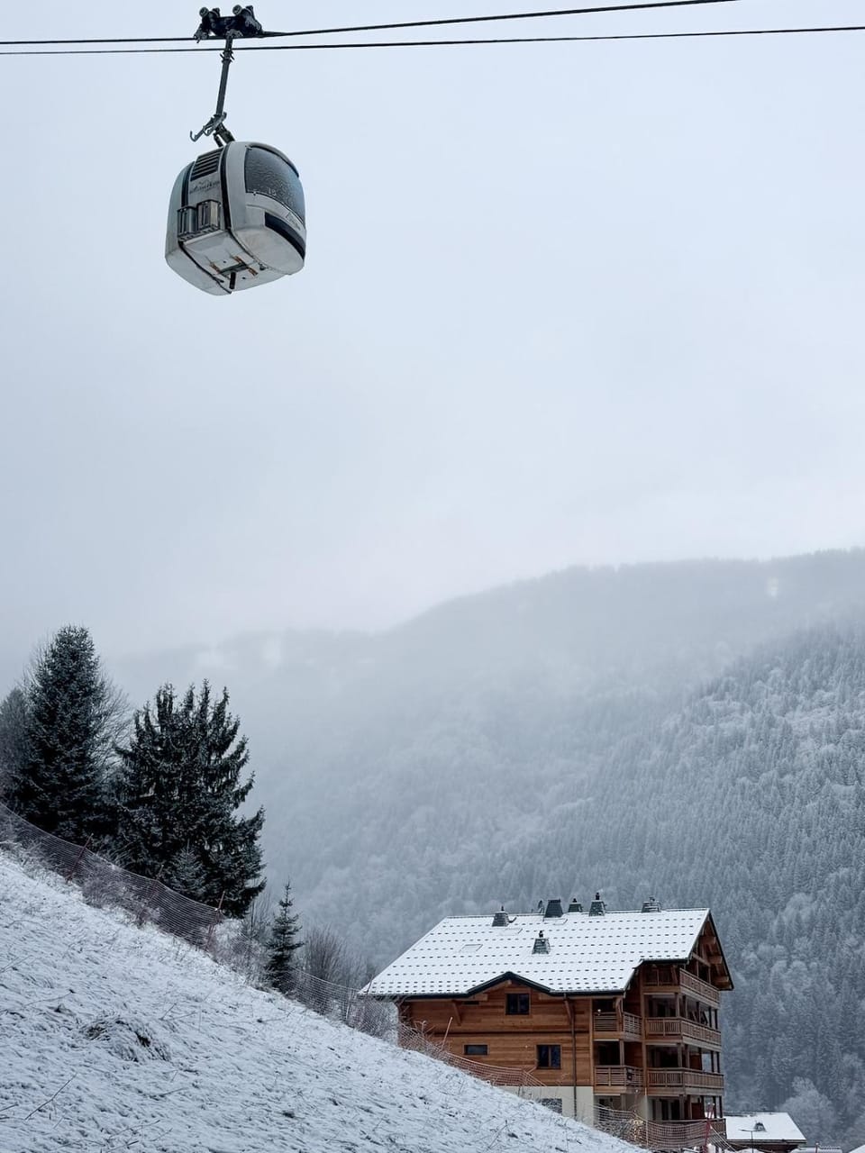 Le Petit Roc Cozy Basecamp in Roc dEnfer Apartment in Haute-Savoie