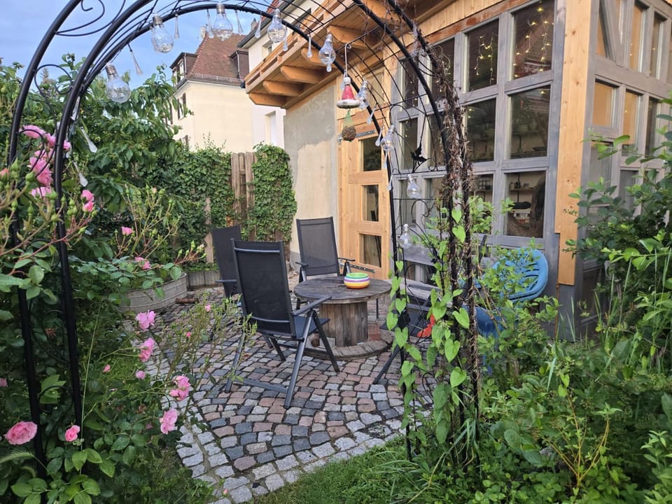 Garden, Balcony/Terrace