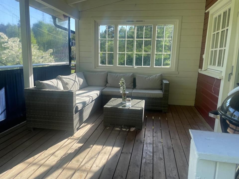 Idyllisk hytte i Ullerøy House in Västra Götaland County