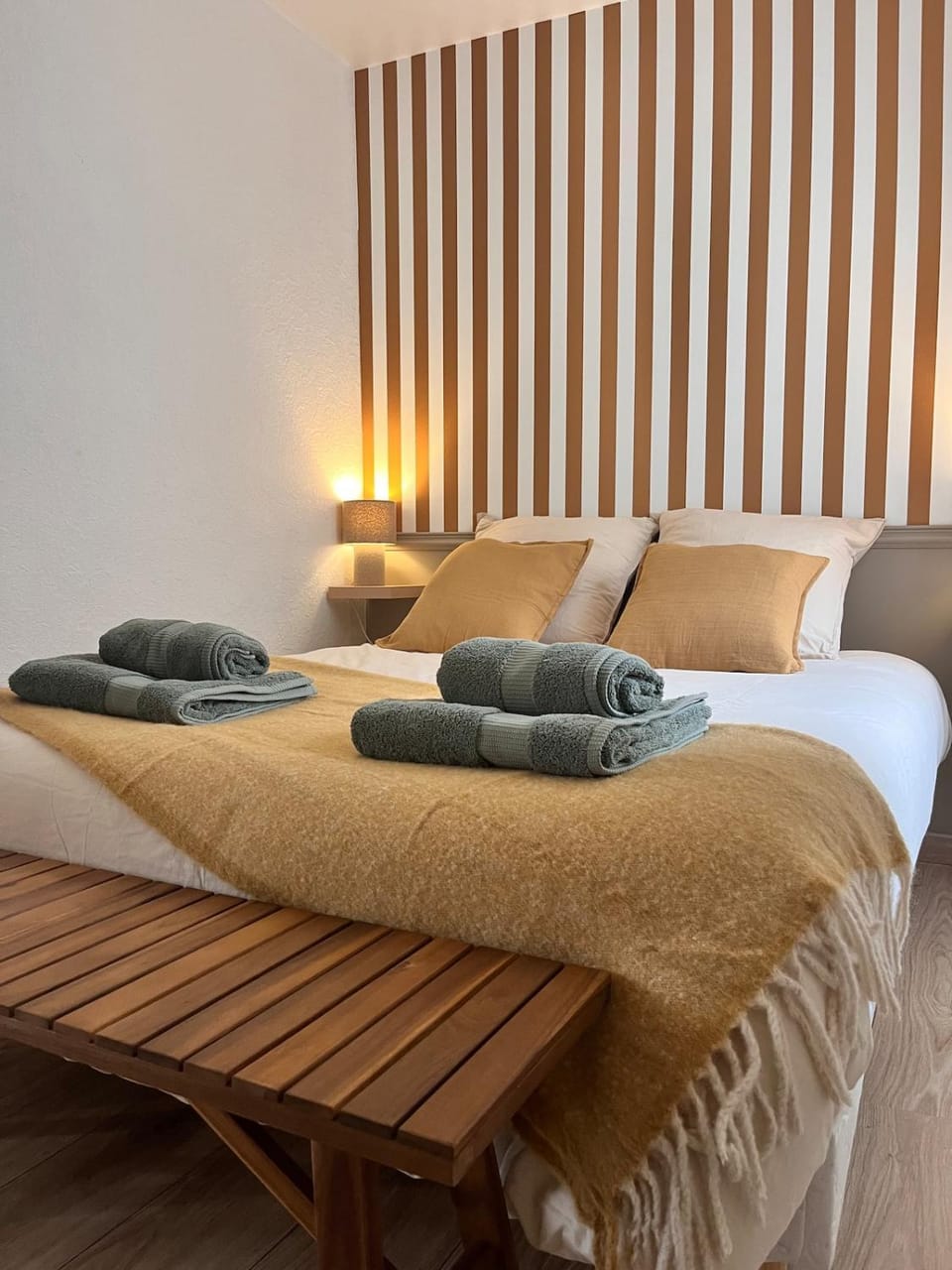 Appartement T3 lumineux - centre-ville dol de Bretagne - parking Apartment in Brittany