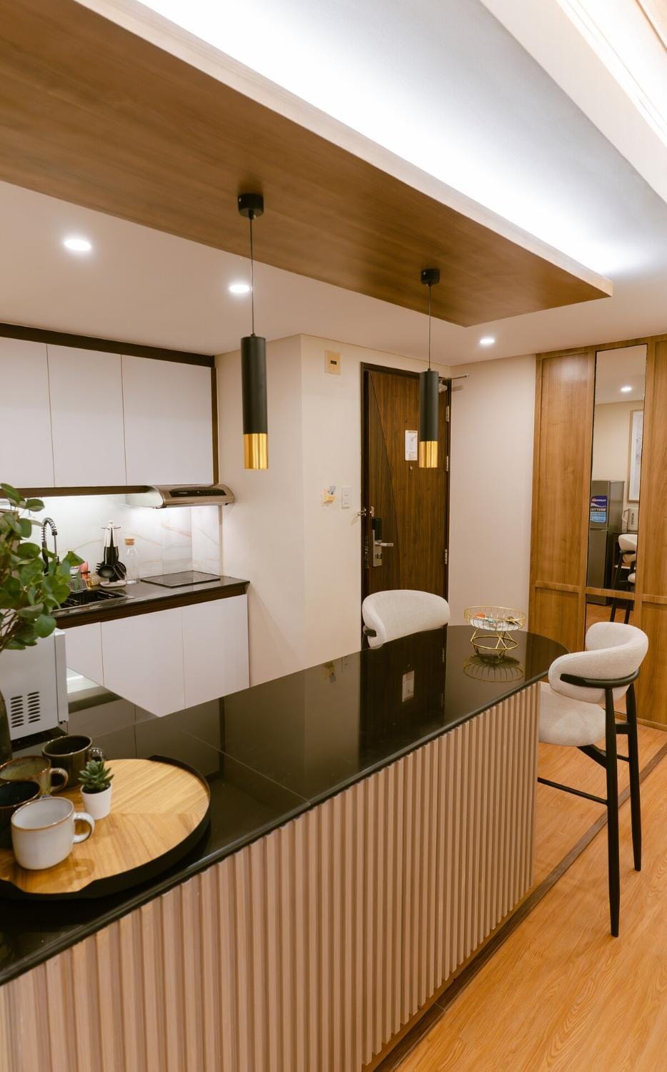 Coffee/tea facilities, Kitchen or kitchenette, Dining area, minibar, oven