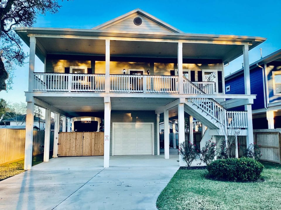 Luxe Lakehouse-Kemah For 8 House in League City