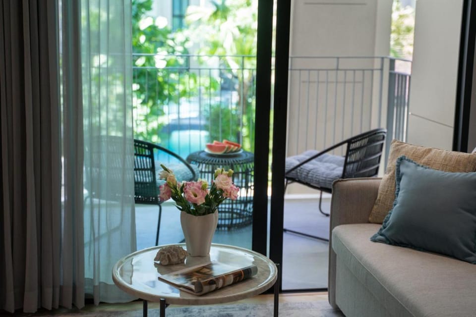 Luxury 2 bdr Title Legendary Bang Tao Pool View Apartment in Choeng Thale
