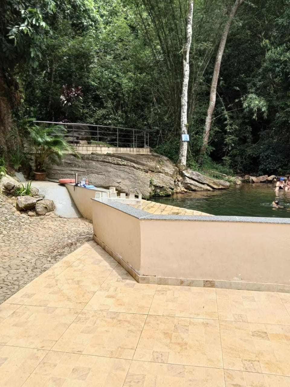 Casa em condomínio de Alto Padrão com Praia Particular, Piscinas, Cachoeira e Área Gourmet House in Mangaratiba