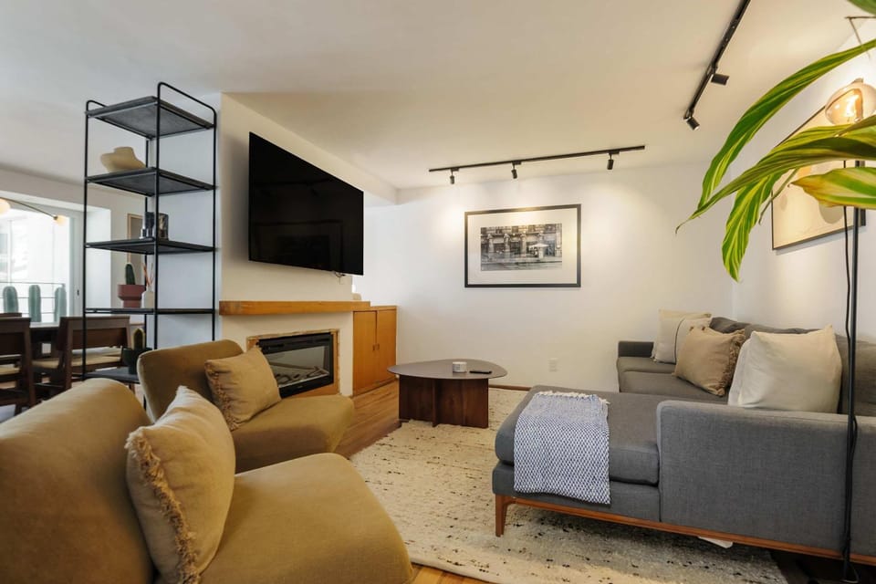 TV and multimedia, Living room