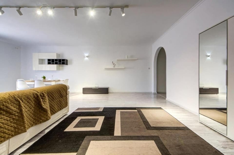 Comfortable 3-Bedroom Home in Mellieha by Homely Apartment in Malta