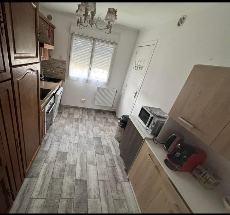 Bourgoin T3 proche sortie de l'autoroute A43 Apartment in Bourgoin-Jallieu