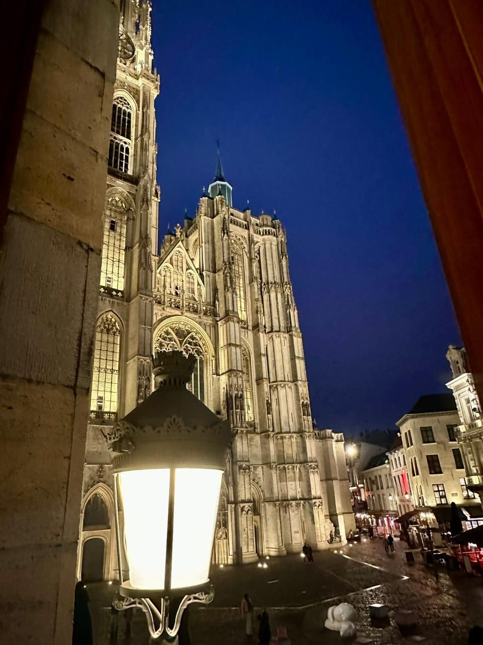 Nearby landmark, Night, City view, Landmark view, Location