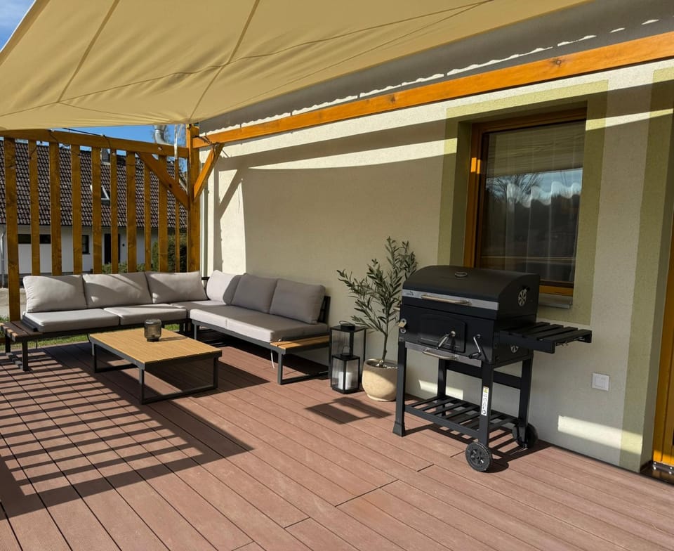 Day, View (from property/room), Balcony/Terrace, Seating area