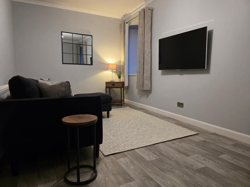 TV and multimedia, Seating area