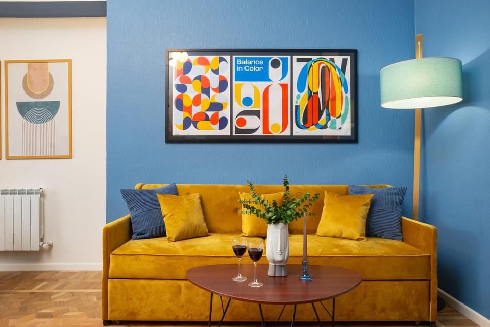 Living room, Seating area