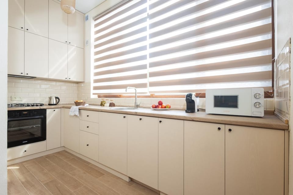 Kitchen or kitchenette, kitchen