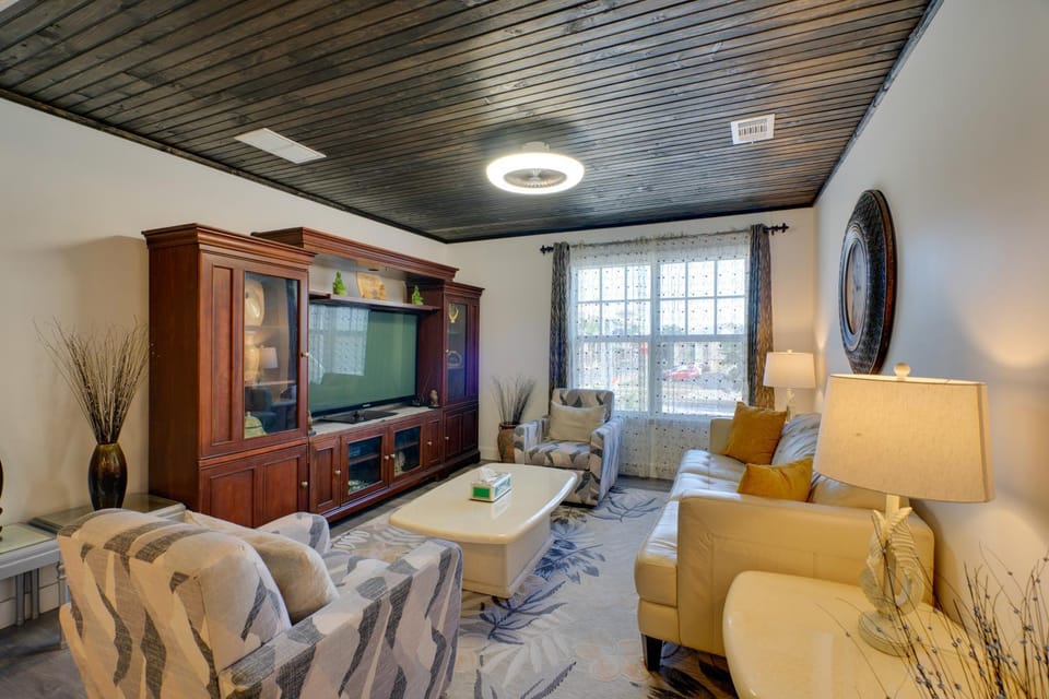 Explore Historic Dtwn Punta Gorda! Home w/ Deck House in Punta Gorda