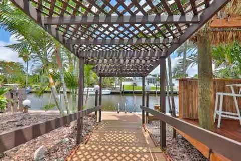 LUX View Villa House in Fort Lauderdale