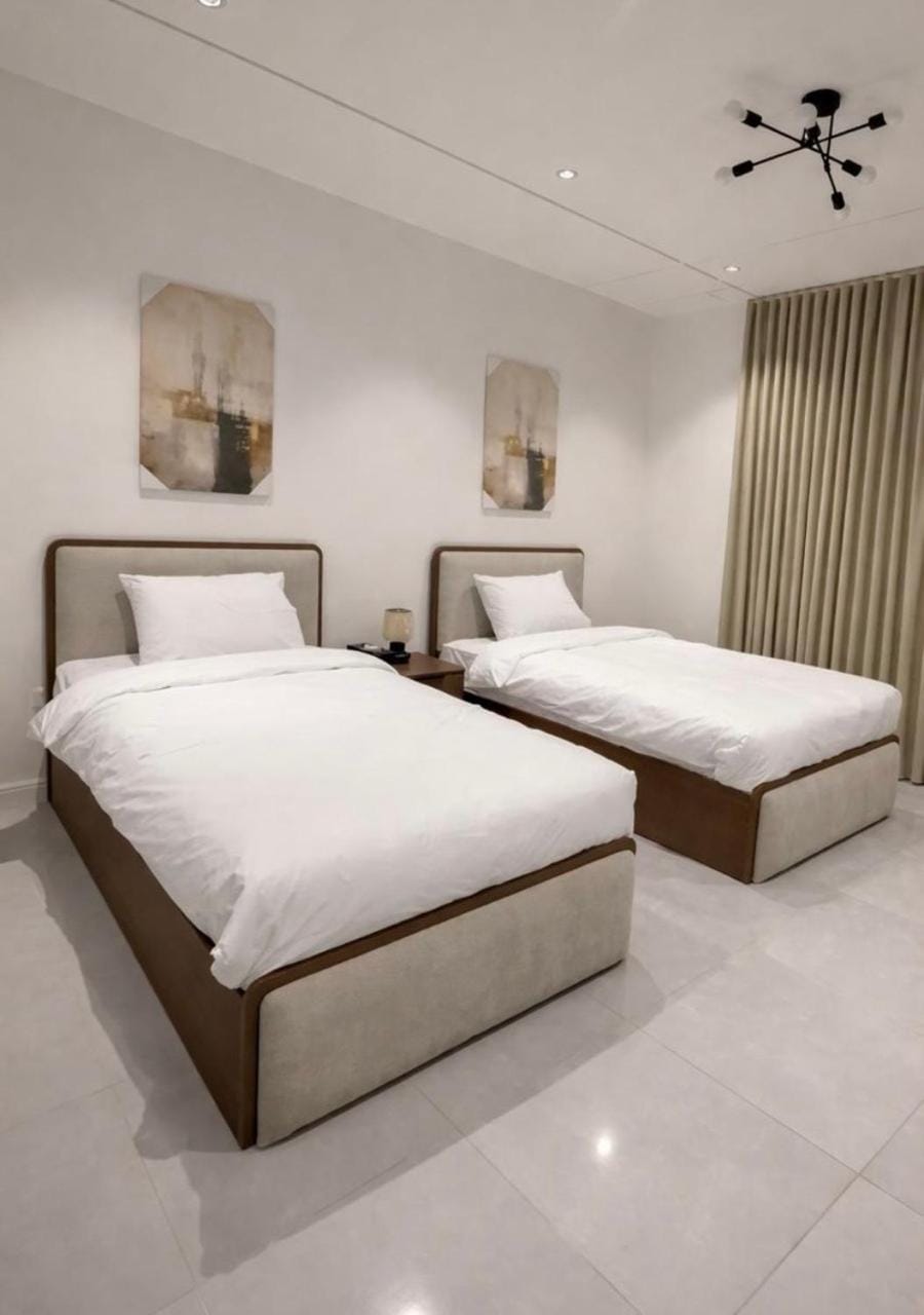 Bed, Bedroom, Text overlay