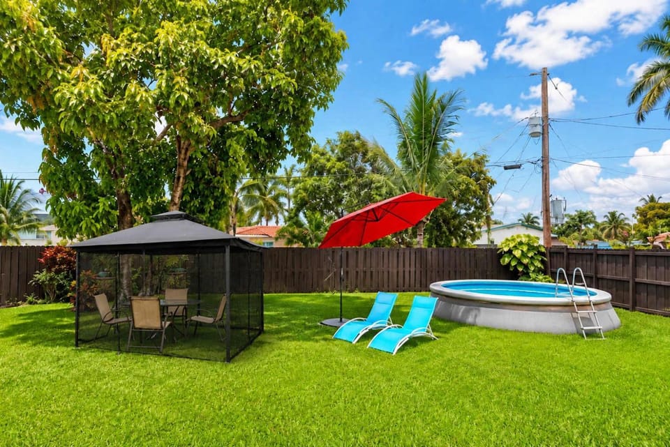 The Golfstream Dunes Villa House in Hallandale Beach