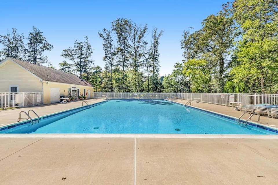 Grande at Canal Pointe - 41374 Gloucester Dr House in Henlopen Acres