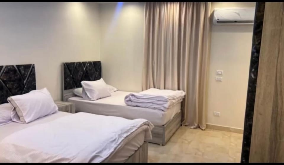 أبراج سرايا المشرق بكورنيش المعادي بجوار هيلتون المعادي Apartment in Cairo Governorate