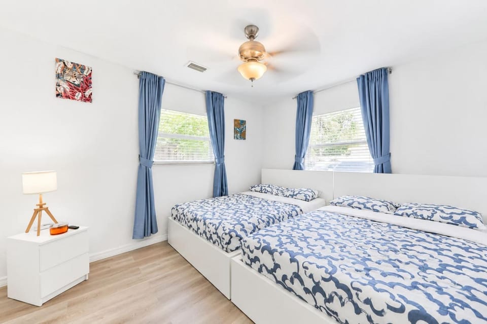 Fantastic Family Nest for Joy STR-2310#1 House in Fort Lauderdale