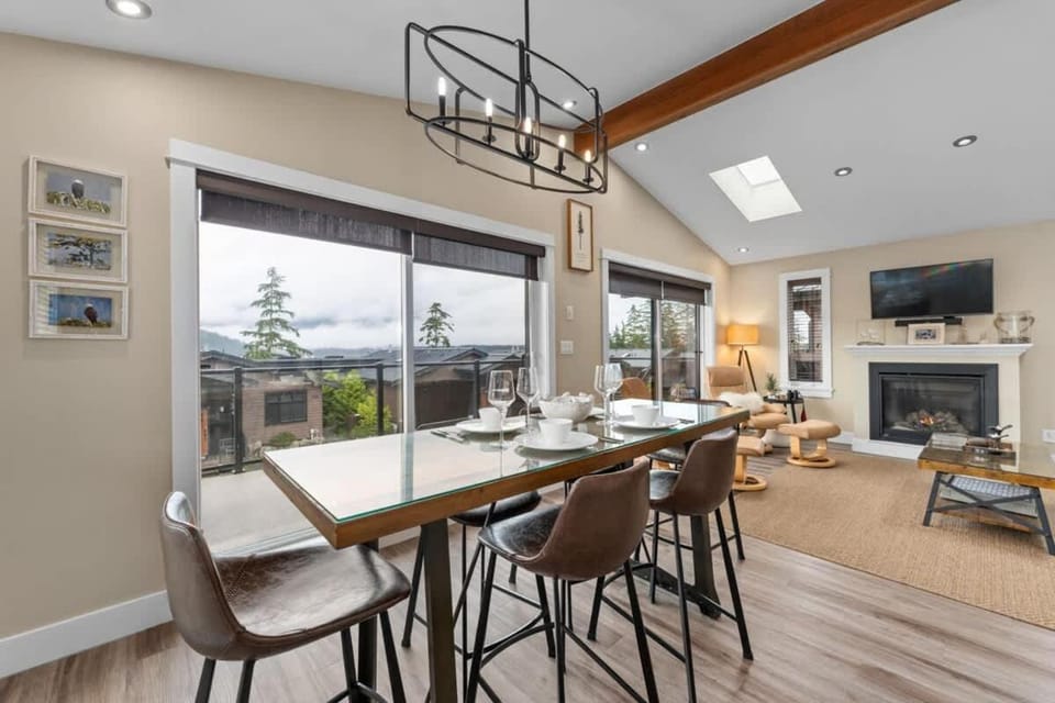 Wild Beauty - Oceanview - Pet Friendly - sleep 2 House in Cowichan Valley