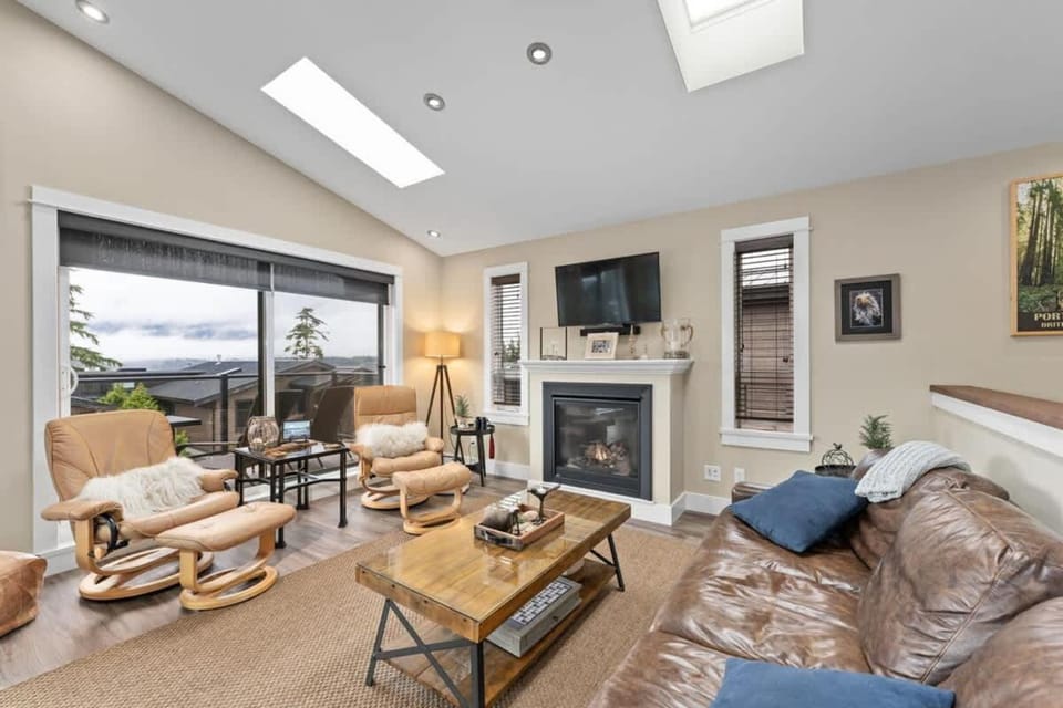 Wild Beauty - Oceanview - Pet Friendly - sleep 2 House in Cowichan Valley