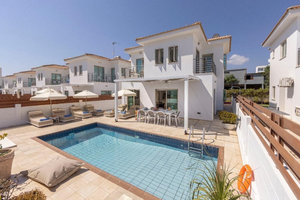 Fig Tree Beach villa Three Villa in Protaras
