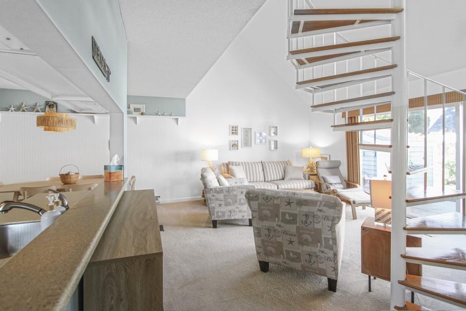 Coastal Cozy House in Brewster
