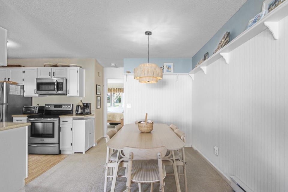 Coastal Cozy House in Brewster