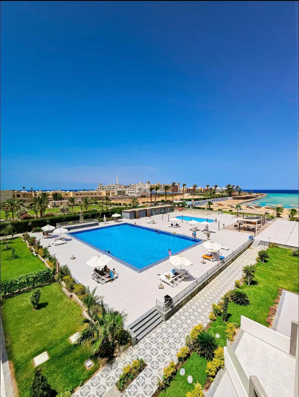 sea view pool and beach access Apartment in Hurghada