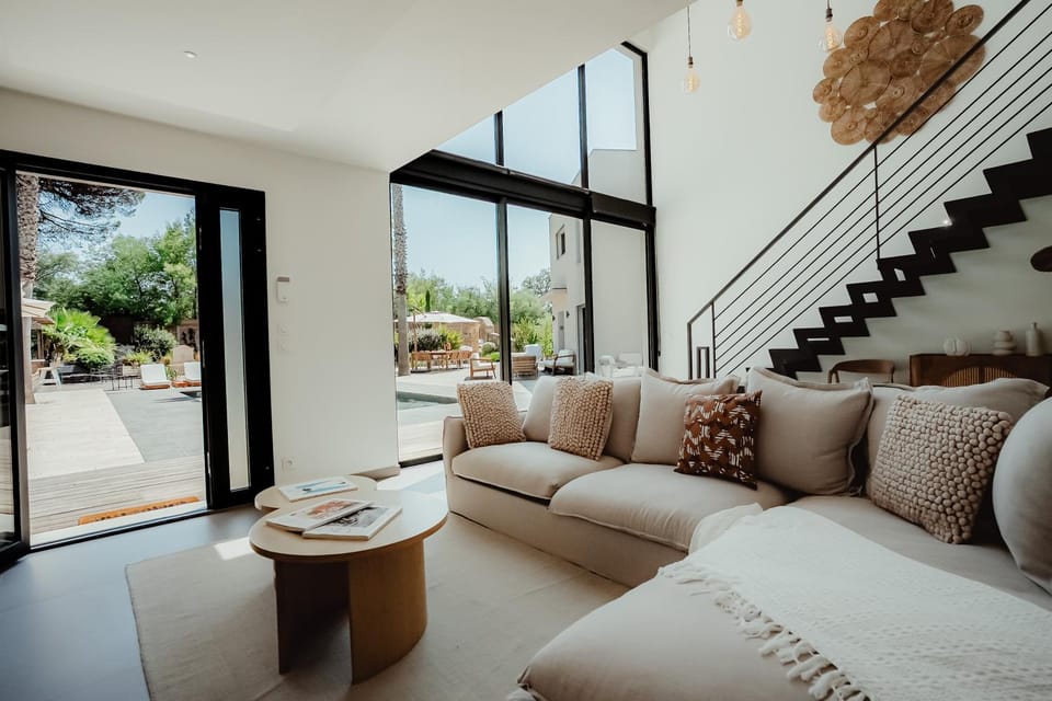 Property building, Living room