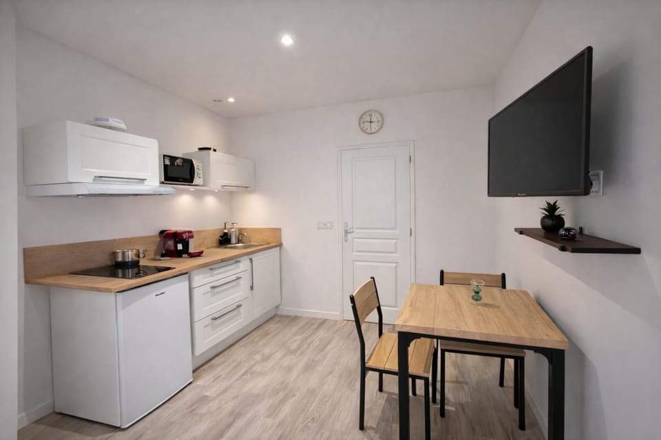 TV and multimedia, stove