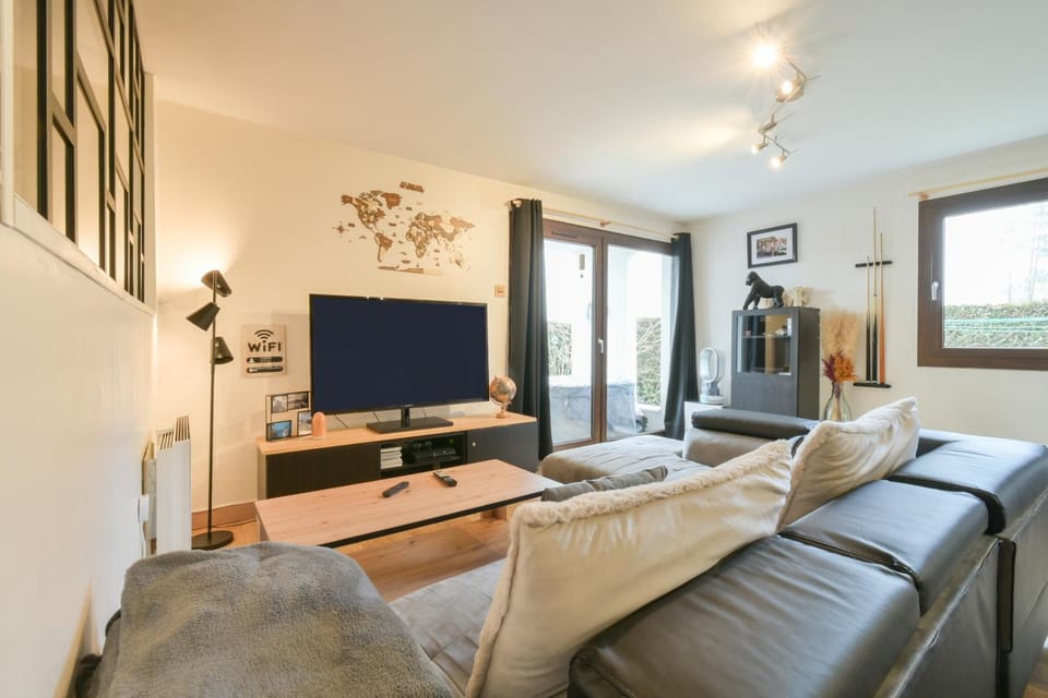 Property building, Living room