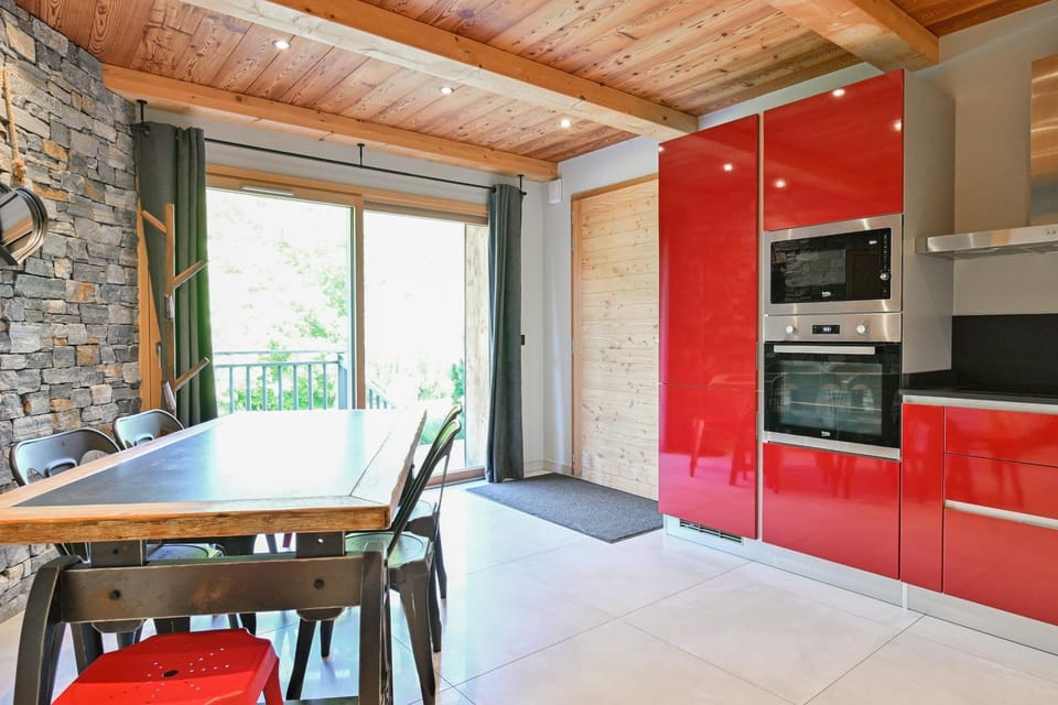 Appartement Alice - Dans chalet Apartment in Haute-Savoie