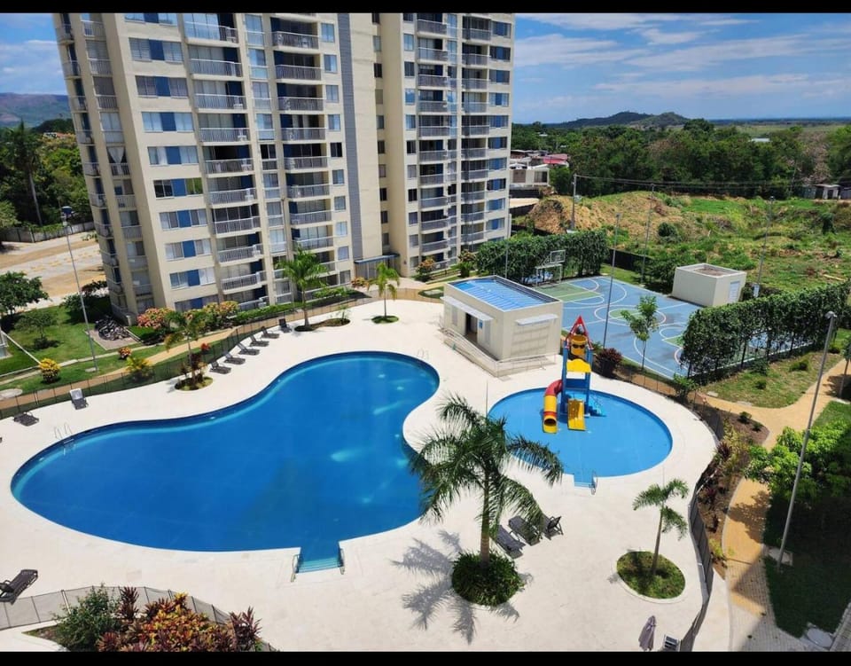 Apartamento acogedor en ricaurte, 3 habitaciones, 2 baños para 6 personas Apartment in Ricaurte