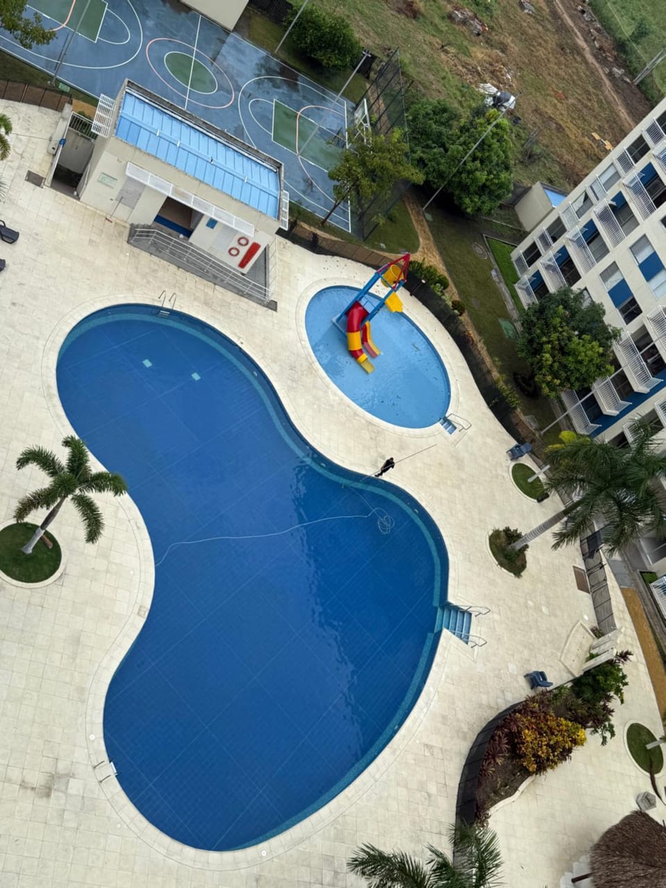 Apartamento acogedor en ricaurte, 3 habitaciones, 2 baños para 6 personas Apartment in Ricaurte