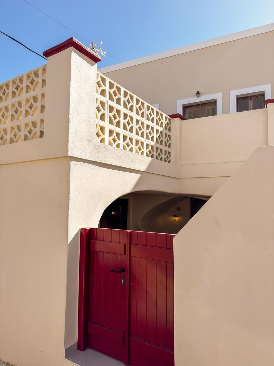 Facade/entrance