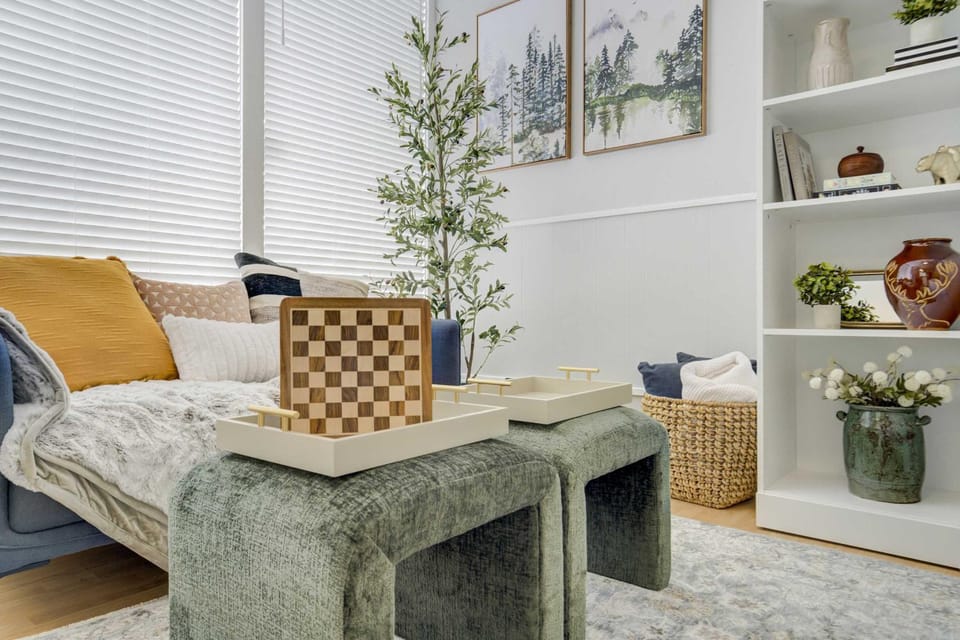 Indigo Cove Modern Studio near Historic Uptown Apartment in Colorado Springs
