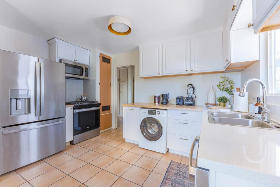 Light & Airy by Coastline Vacation Rentals House in San Diego